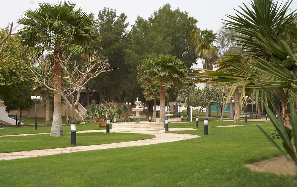 Le Meridien Ель-Хубар Екстер'єр фото The park