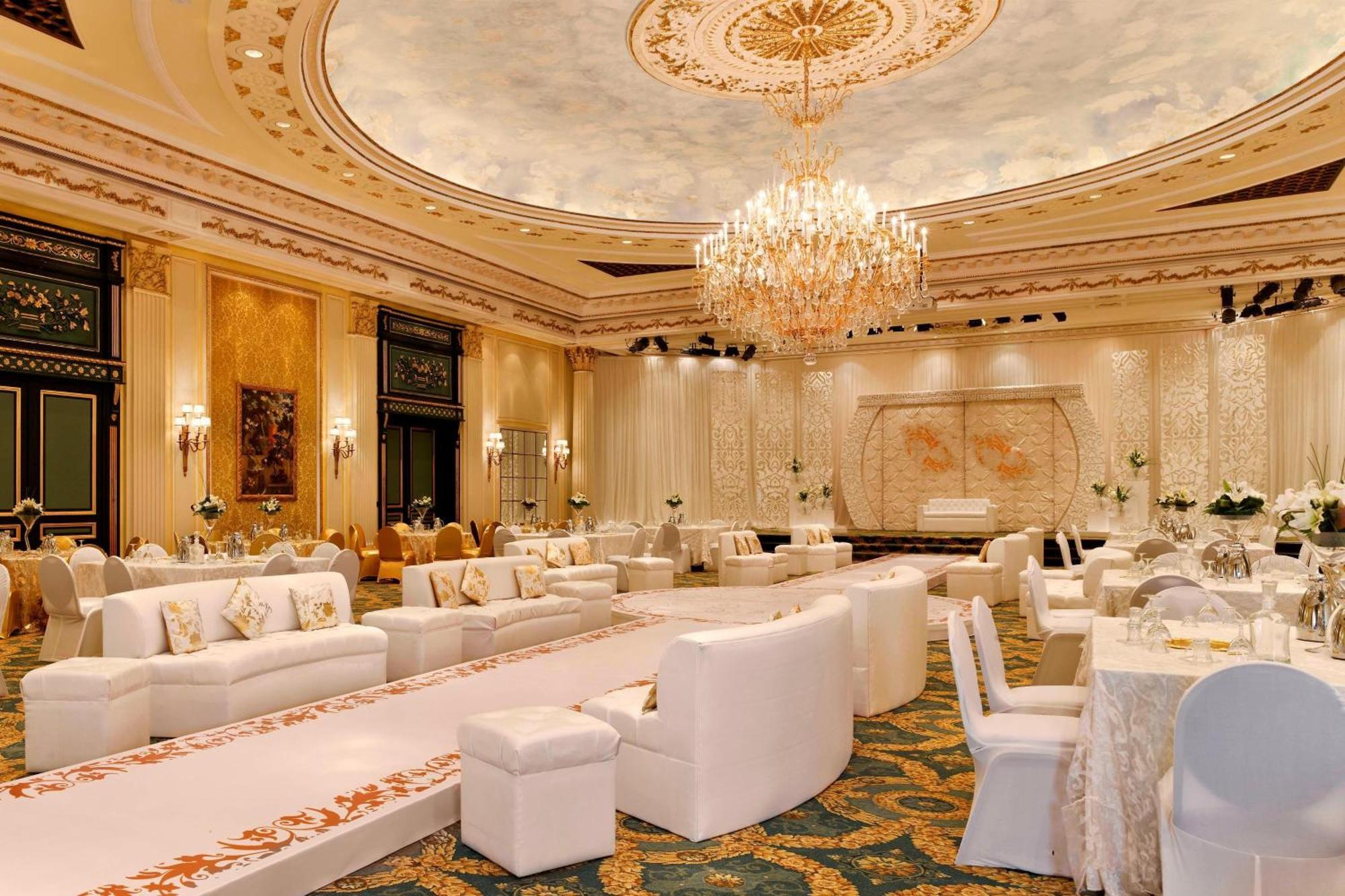 Le Meridien Ель-Хубар Екстер'єр фото The Imperial Ball Room