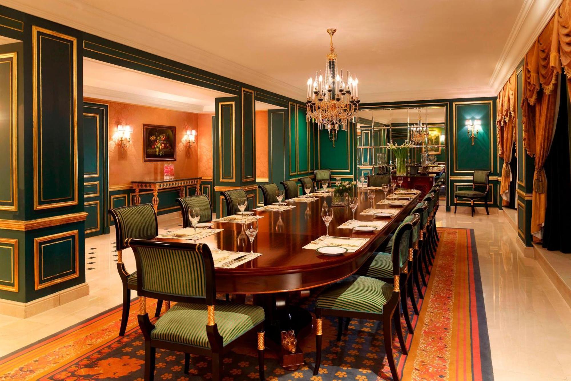 Le Meridien Ель-Хубар Екстер'єр фото The restaurant